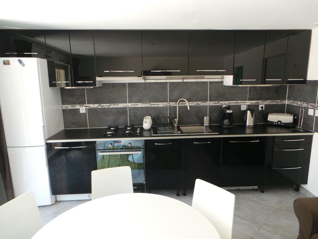 Appartement Vue Montagne Gareoult Ngoại thất bức ảnh